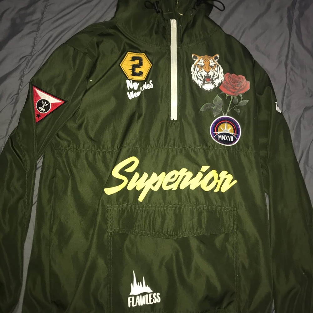 Hoodie - Picture 3 of 5
